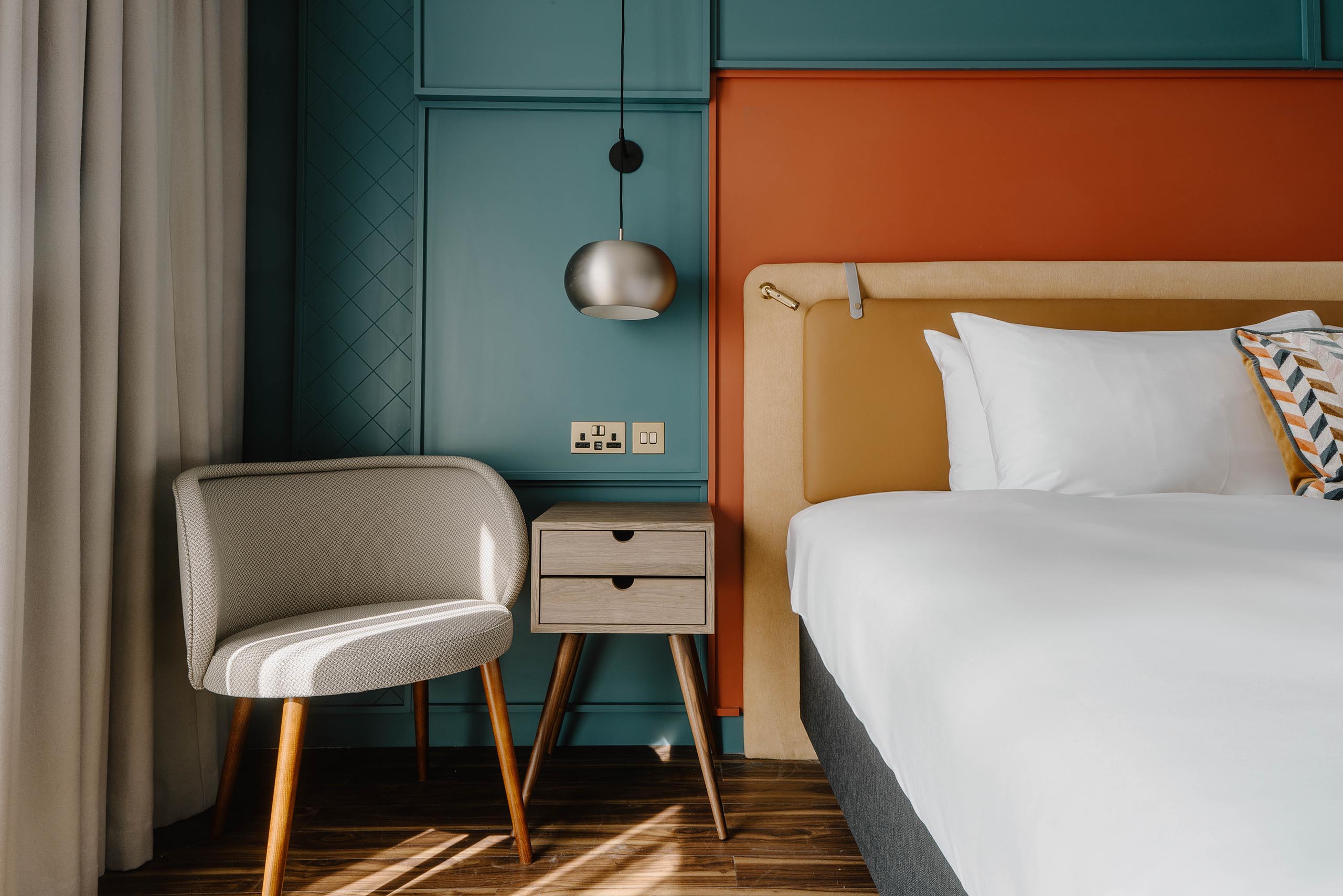 The Halyard Deluxe Queen Accessible Room